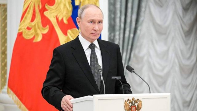 Путин распорядился провести 4 ноября церемонию вручения премий и госнаград