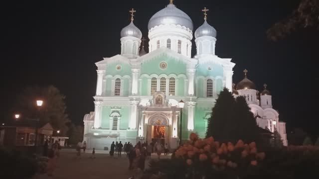 Ночной монастырь (луч зари вечерней)