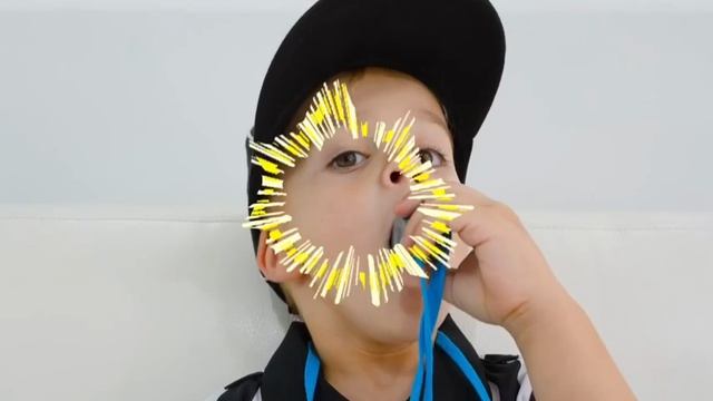 Влад и Ники 5 замков челлендж с игрушками WWE Вилочный погрузчик!