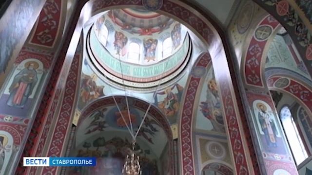 Православные верующие отмечают большой праздник