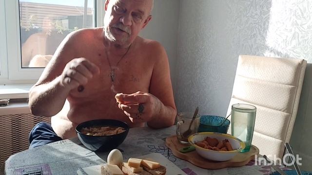 Миша разболтался/как живут в русской деревне...