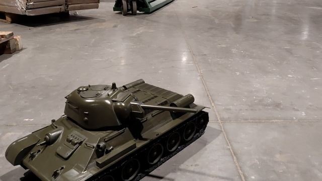 Танк Т-34 на радиоуправлении