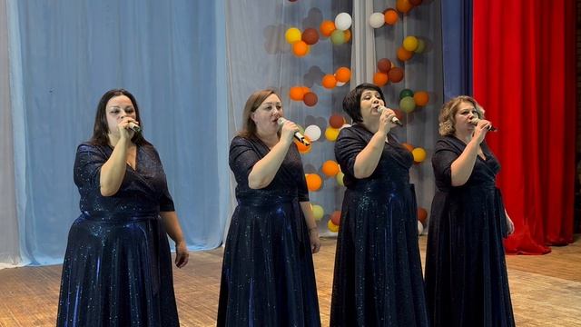 День народного Единства. Дом культуры села Каменная Балка. Группа *Весна*, песня "Россия".