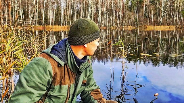 Поход в Тайгу. Ловим Озёрных Окуней. ищем место для Избы.