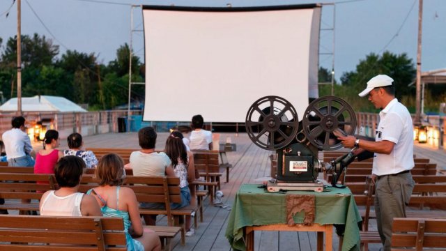 КИНО и СЕМЕЧКИ