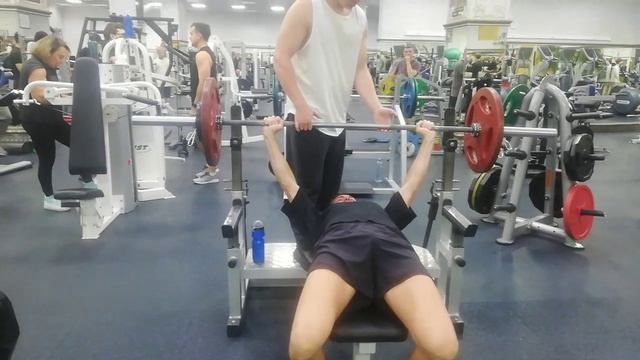 Силовая тренировка. Жим лежа + станочки на плечи и грудь 20251029212212