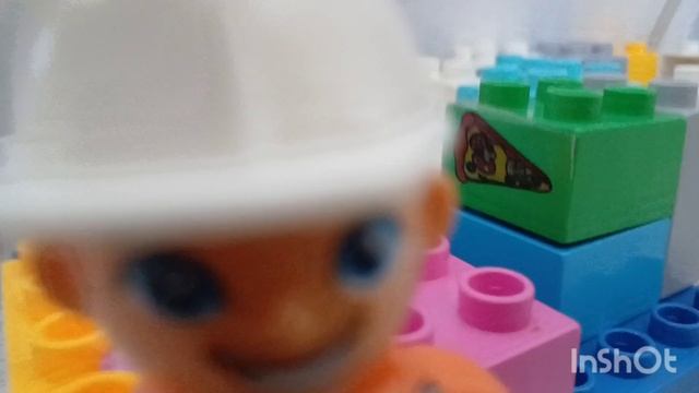 ИГРАЕМ в ЛЕГО с Аришой