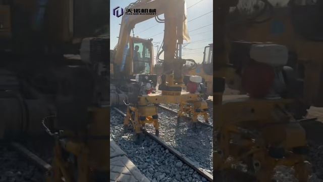 Продажа навесного оборудования для обслуживания железных дорог, прямые поставки от производителя.