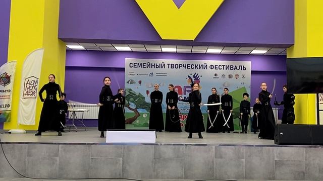 Выступление фехтование и фланкировка