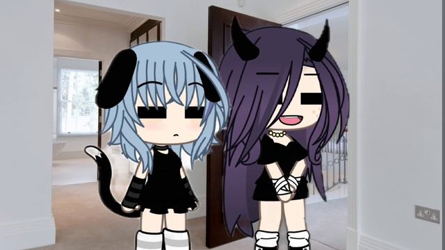 ХАХХ У ВАС ТАКОЕ ТОЖЕ БЫЛО? У МЕНЯ ДА КОГДА МНЕ БЫЛО 3 ГОДА😂 но травмы потом)окуратней будьте)