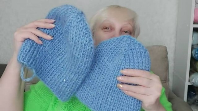 ВЯЖЕМ САМУЮ ПРОСТУЮ ШАПКУ (свяжет даже начинающий)