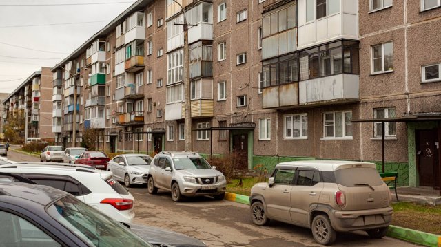 Грибоедова 1