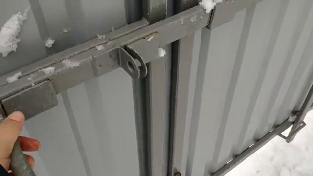 ЗАСОВ НА распашные ВОРОТА