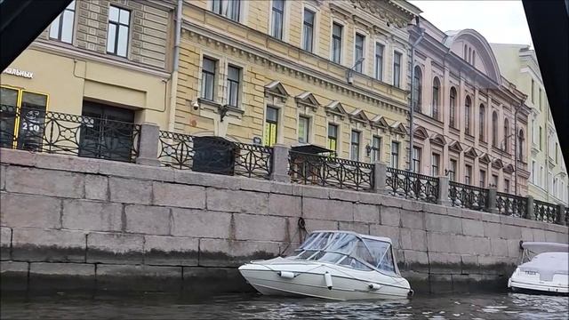 Питер . Экскурсия Экскурсия по Неве. 08.10.2025.
