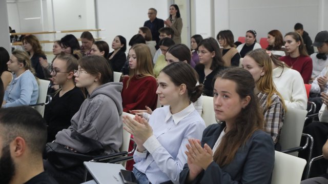 В НИУ «БелГУ» состоялось праздничное мероприятие ко Дню народного единства