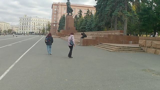 Прогулка по Челябинску,Кировка,площадь Революции,парк Алое поле