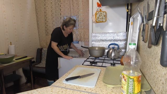 Будете смеяться, мне все равно,мне не до смеха...