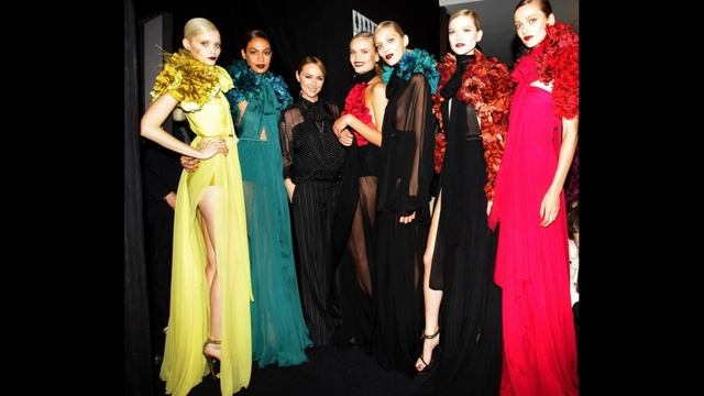 Джоан Смолл ( Joan Smalls )