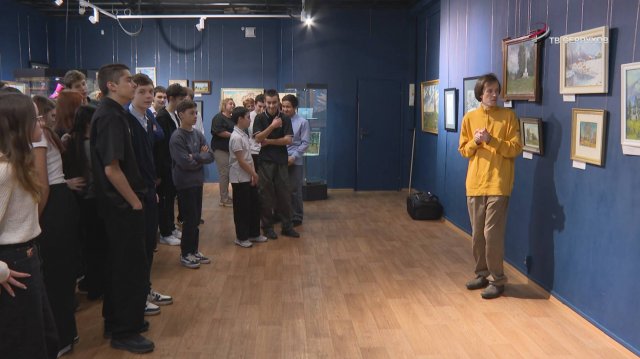 В Серпухове открылась уникальная выставка «Бородинское поле и его памятники глазами художников»