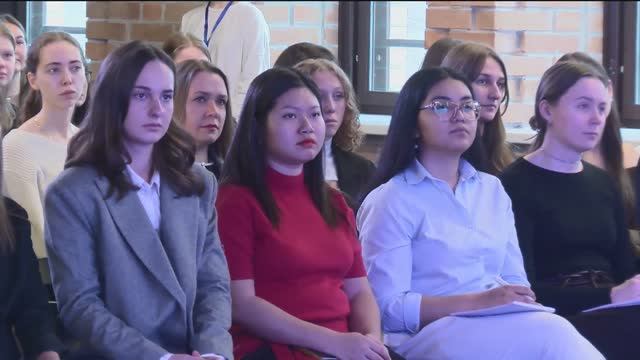 Управленческий форум для девушек "Точка роста" стартовал в Тюмени