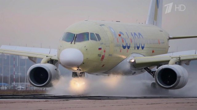 Superjet с отечественным двигателем прошел испытания на защиту от воды