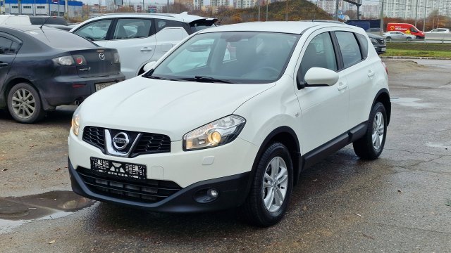NISSAN QASHQAI (2013)
