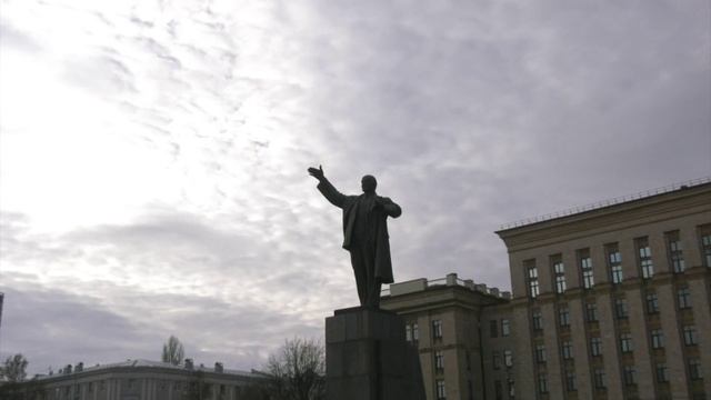 Обком КПРФ поздравил жителей со 108-й годовщиной Великой Октябрьской социалистической революции