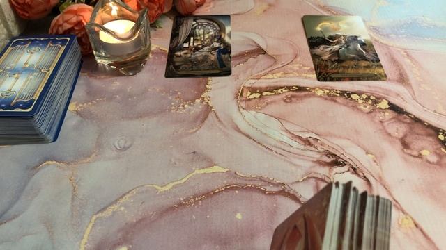 Готов ли он к новому этапу в ваших отношениях 🔥🤩🧐Расклад по вариантам