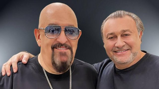 ШУФУТИНСКИЙ М., КУРАС В. - КОГДА МУЖЧИНЫ ЗА СТОЛОМ ПОЮТ (караоке)