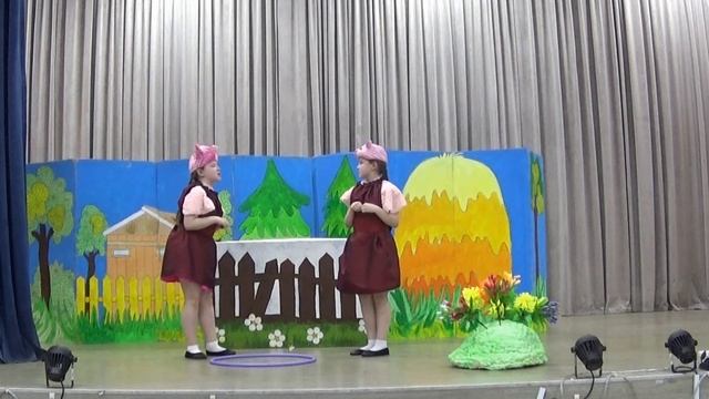 "ВЕСЕЛАЯ ЛЕКЦИЯ ПРО ПОРОСЯТ" выступление в д.саду "Лисенок"