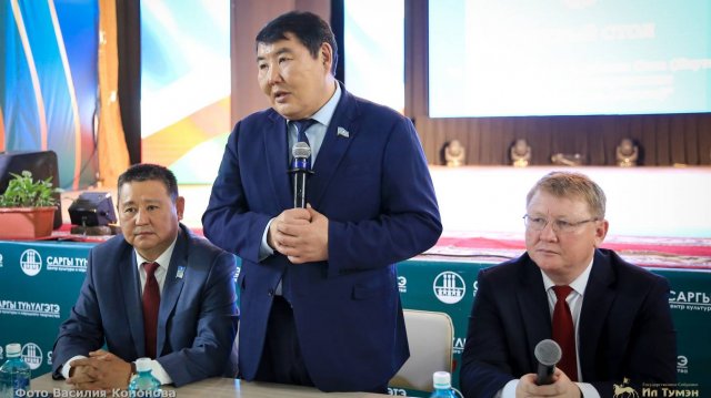 В Хангаласском районе обсудили проект закона о местном самоуправлении