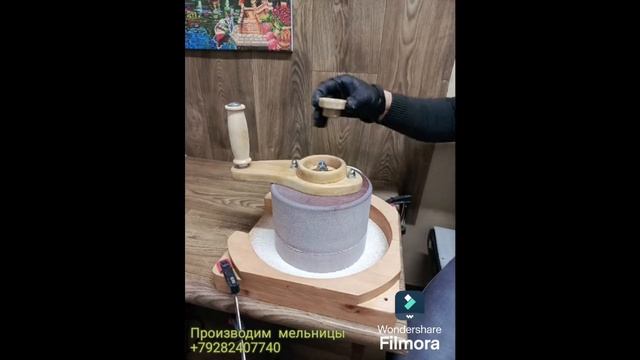 Обзор ручной жерновой мельницы для зерна