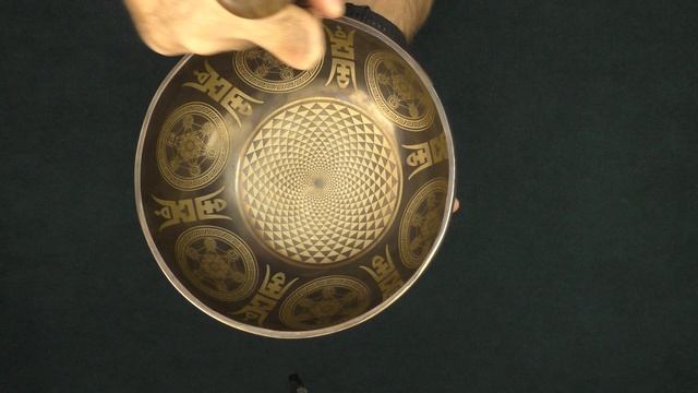 Поющая чаша Бутанская 22 см, Фа 173 Гц, До 509 Гц