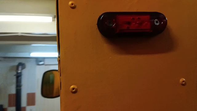 Самодельный гусеничный минитрактор.