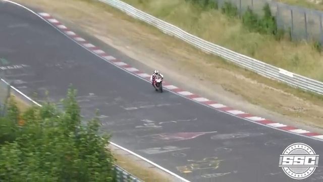 Настоящие герои Нюрбургринга The_REAL_HEROES_Of_The_NURBURGRING