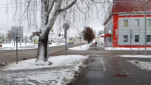 ВОСКРЕСНЫЙ ДЕНЬ, ЕДЕМ ПОГУЛЯТЬ, ВЫБРАТЬ НОВЫЙ ХОЛОДИЛЬНИК, ПОСИДЕТЬ В КАФЕ.