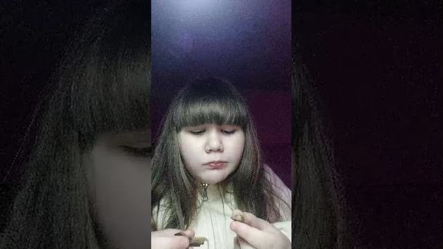 Кушаю шоколадку 🍫