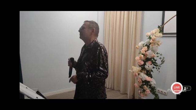 «Королева красоты» — композитор Арно Бабаджанян и поэт Анатолий Горохов