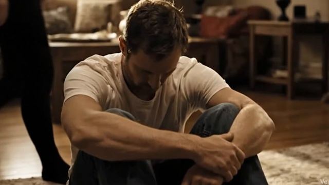 Рука на мне.