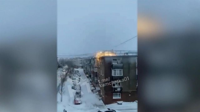 Снегопад завалил Камчатский край: кадры аварий на дорогах в регионе из-за непогоды