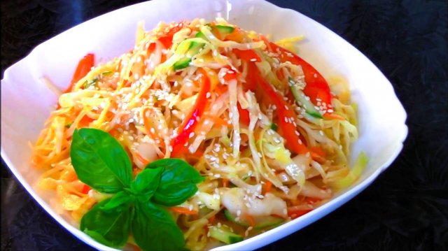 Салат из капусты с корейской заправкой Чим Чим