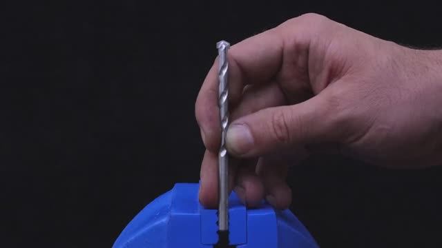 Гениальный мастер по ремонту, который придумывает полезные советы и технические изобретения