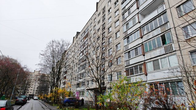 Продажа квартиры на ул. Есенина 32