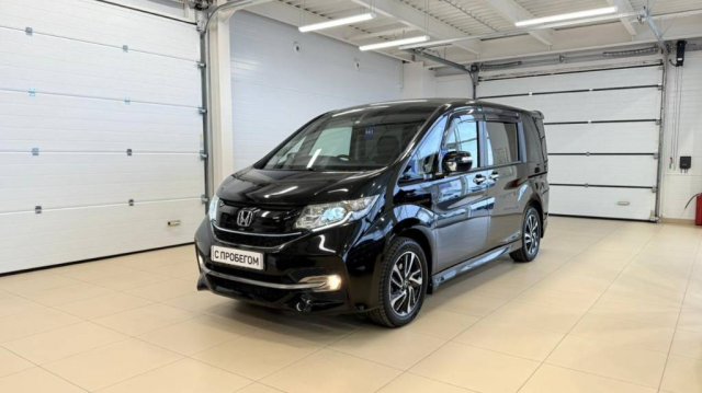 Honda Stepwgn, 2015 год