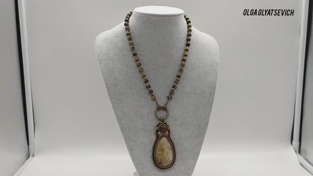 Презентация новых украшений из натуральных камней. Часть 1.