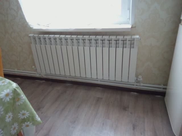 Сделал пластиковое отопление людям в летнюю кухню .