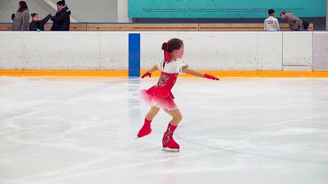 Быц Алёна. Фигурное катание. 1 юношеский. Воронеж. Платинум. 1 место