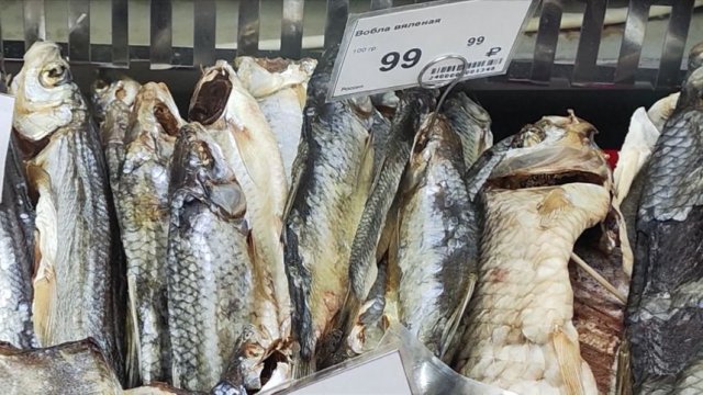 Вобла на вес золота: дефицит любимой закуски россиян сравнили с колбасным в СССР