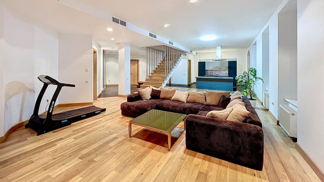 Двухуровневая квартира в престижном районе Арбата! Аренда 6-комнатной квартиры, 277 м² (ID 27916)