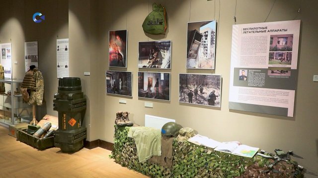 Участники программы «Герои Карелии» посетили выставку «России славные сыны»